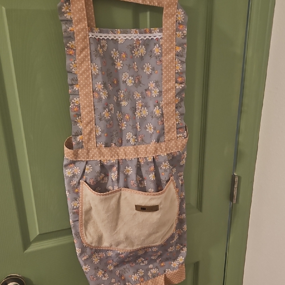 Boutique Farmhouse Apron